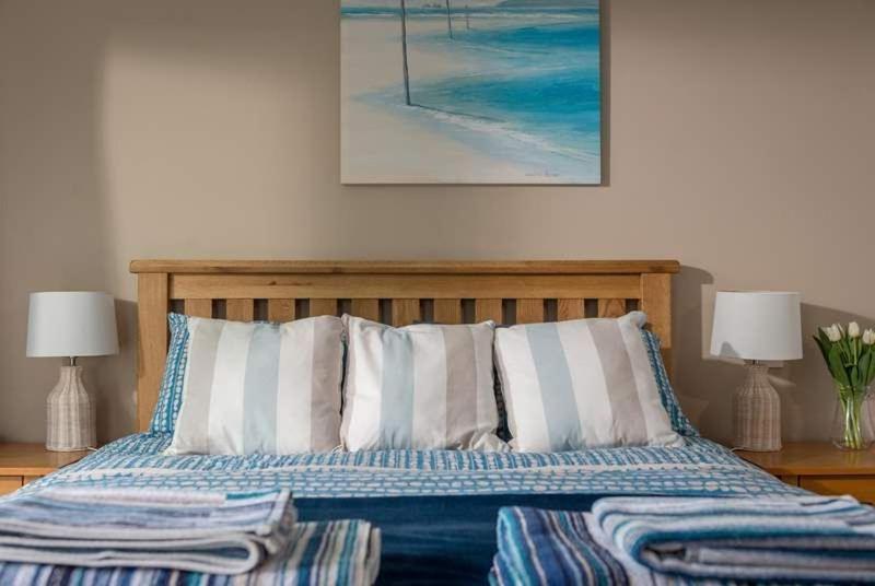 Cosy Beachfront Retreat With Stunning Sea Views & Free Access To A Local Indoor Pool * Talland